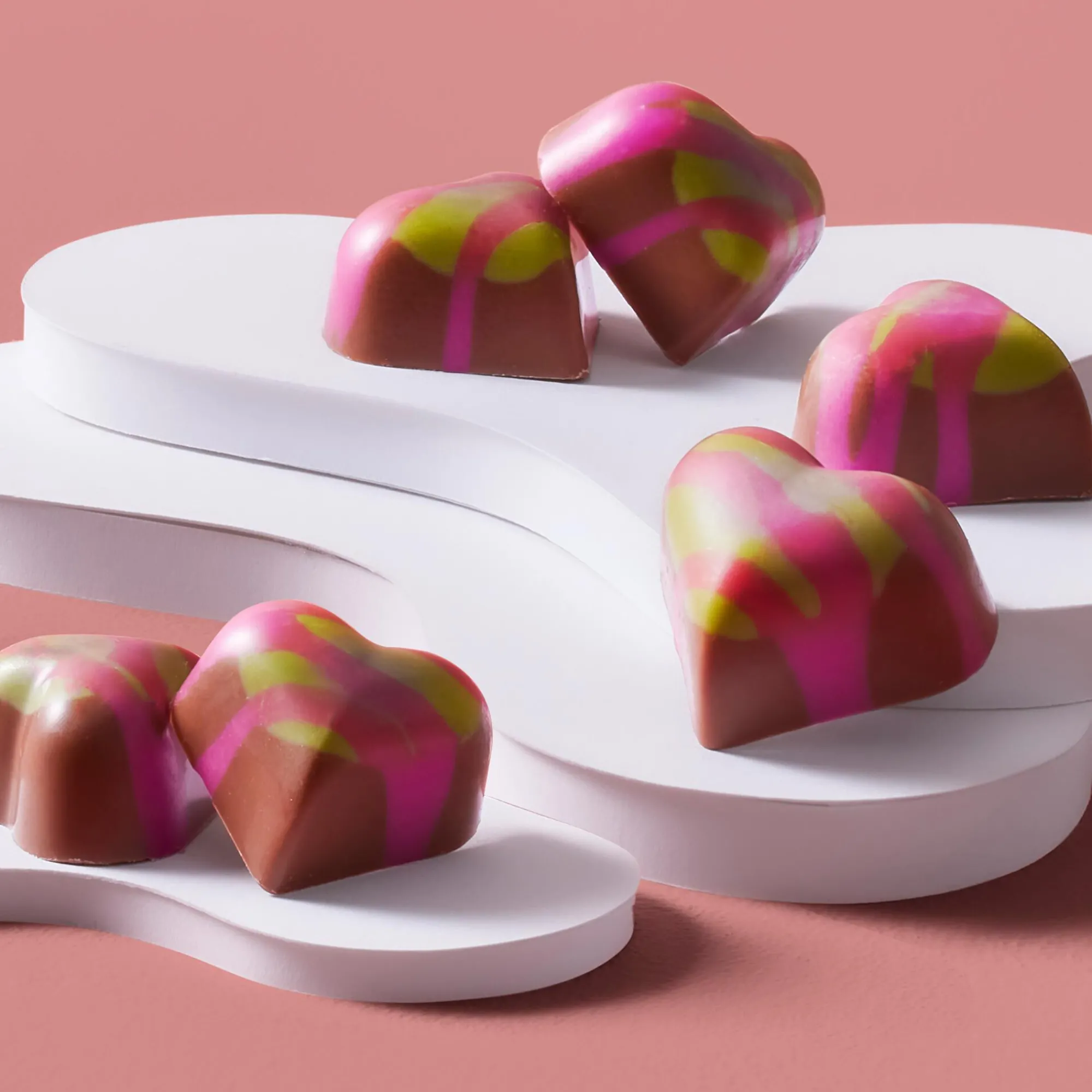 Milk Chocolate|Nut Chocolate<Hotel Chocolat Pistachio Heart Selector