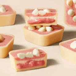 White Chocolate|Fruity Chocolate<Hotel Chocolat Strawberry Cheesecake Selector
